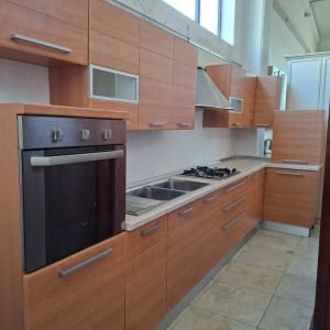 CUCINA COMPONIBILE ad ANGOLO ROVERE EFFETTO LEGNO