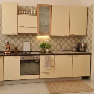 CUCINA COMPONIBILE GIALLO CHIARO