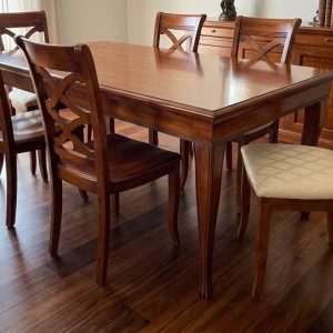 TAVOLO IN LEGNO COMPLETO DI 6 SEDIE COORDINATE LINEA CLASSICA € 290,00 Dimensione: 180x90