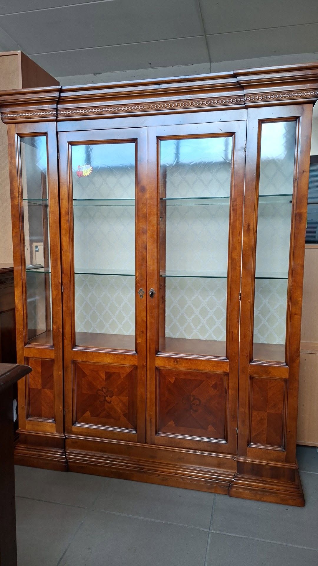 VETRINETTA CRISTALLIERA IN LEGNO LINEA CLASSICA - immagine 2